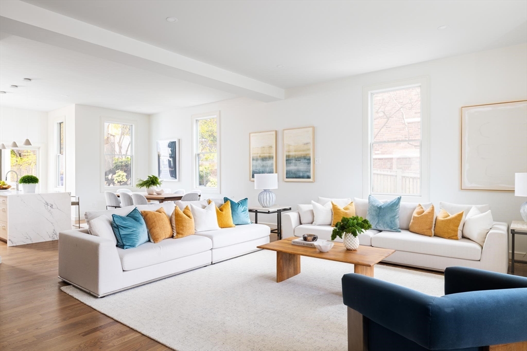 21 Kent Square # 1