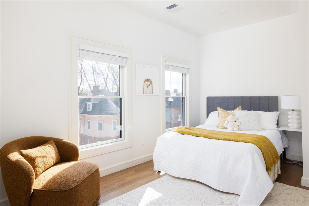 21 Kent Square # 2