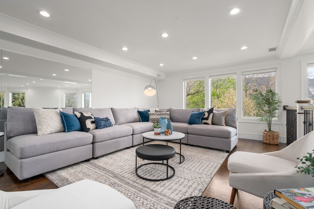 805 Heath St # 2