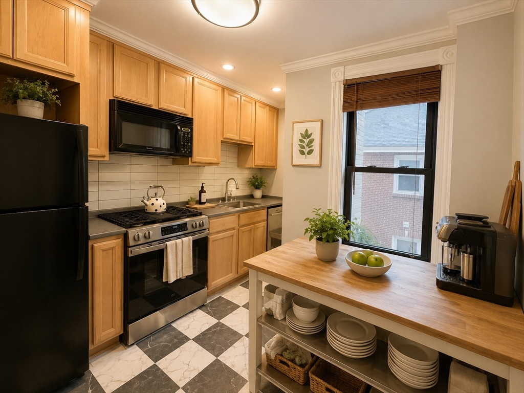 26 Commonwealth Terrace # 15