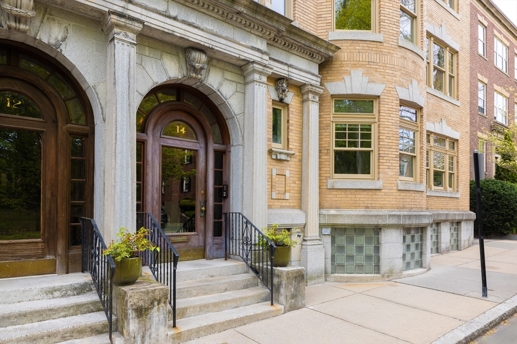 14 Marshal Street # 1
