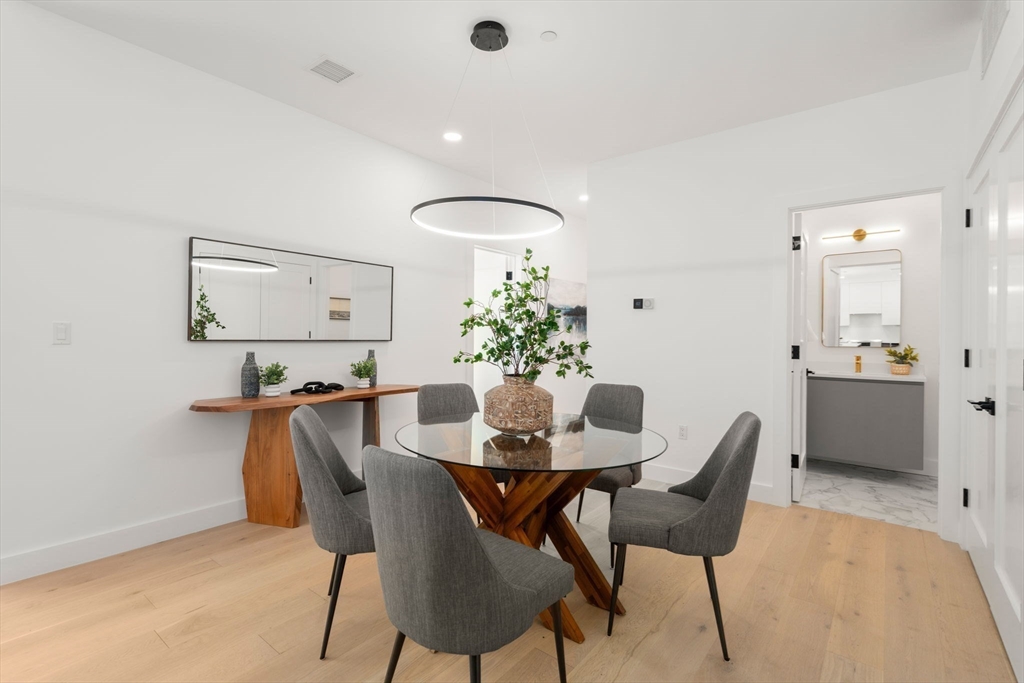 16 Stearns Rd 103 # 203