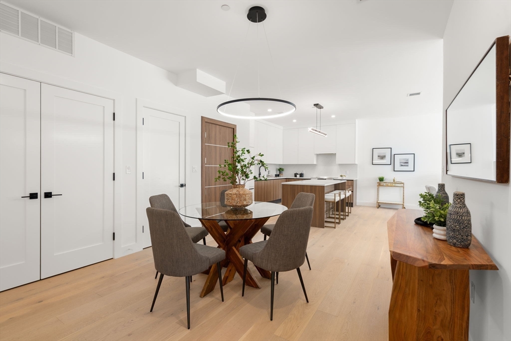 16 Stearns Rd 103 # 203