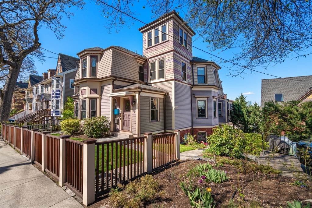 60 Sheridan St. # 3