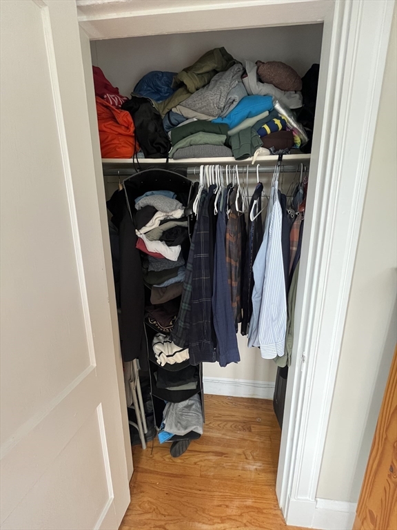48 Robinwood Avenue # 10