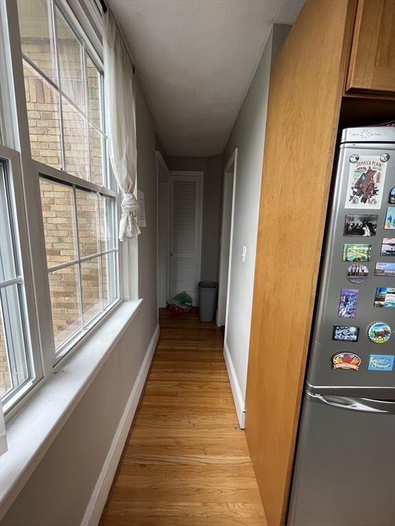 48 Robinwood Avenue # 10