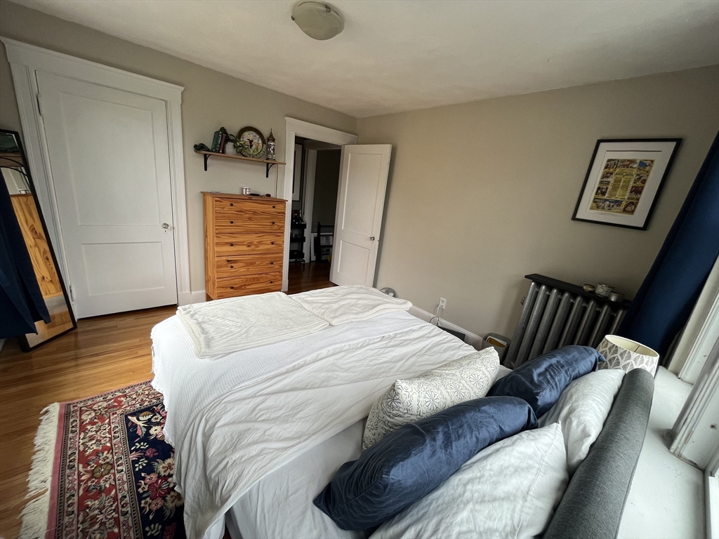 48 Robinwood Avenue # 10