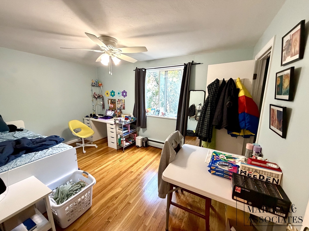 205 Kent Street # 18