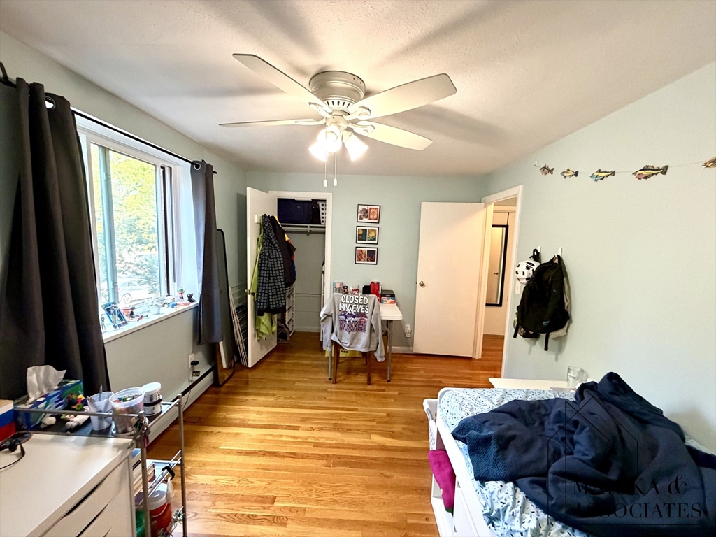 205 Kent Street # 18