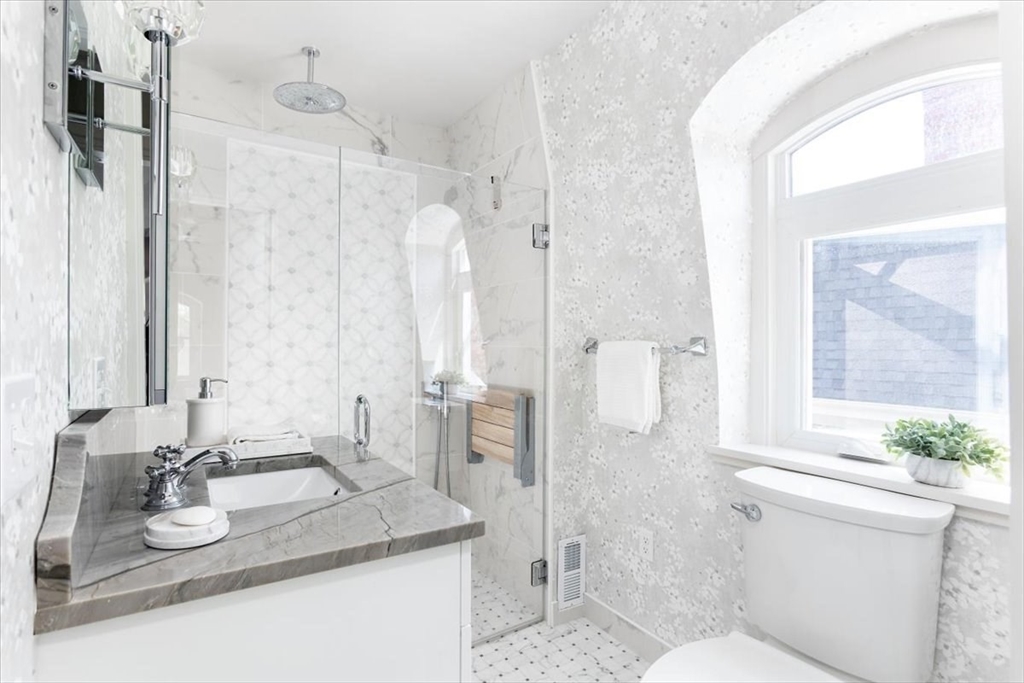 123 Charlesbank Rd. # 123