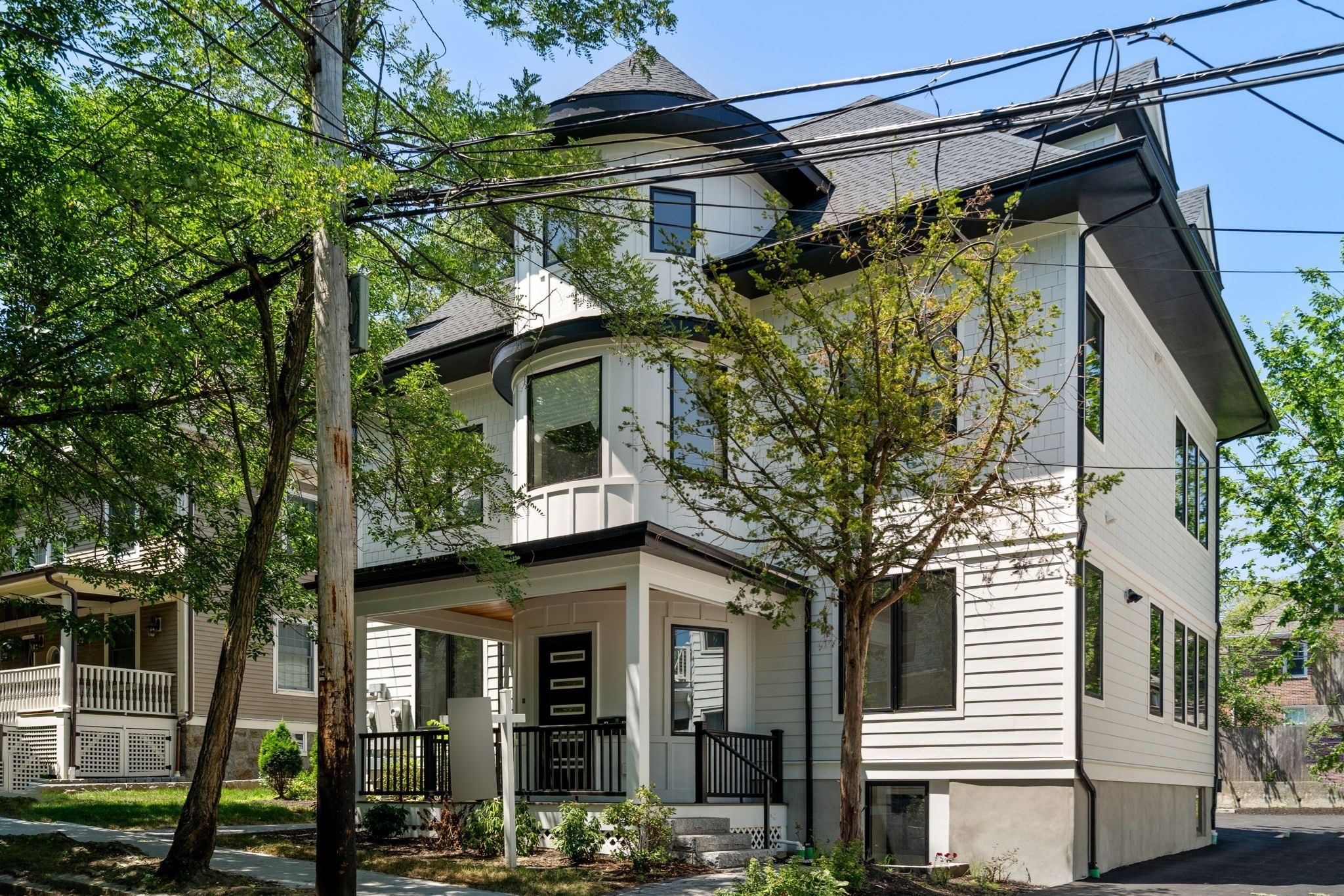116 Thorndike St # 1A