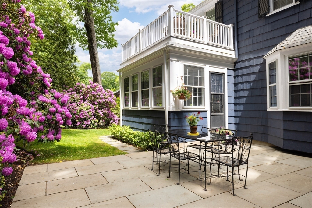 81 Intervale Road
