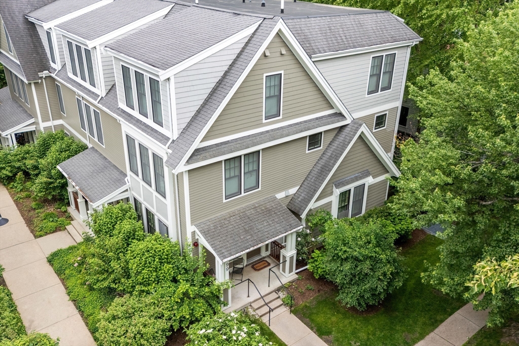 99 Crowninshield Rd # 99