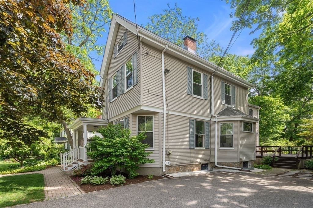 40 Brooks Avenue