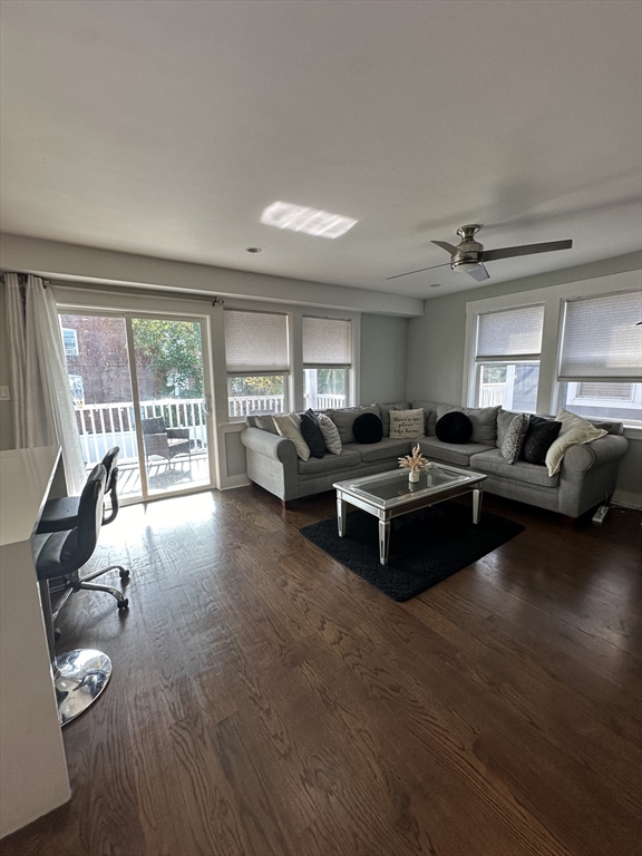 13 Ruthven St # 2