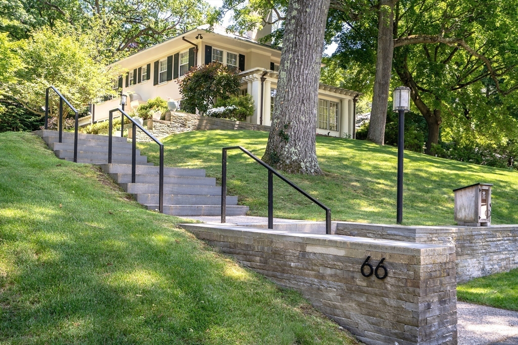 66 Beaumont Ave