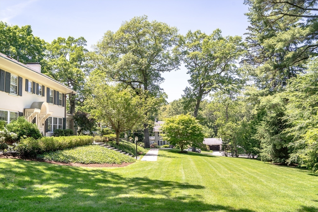 66 Beaumont Ave