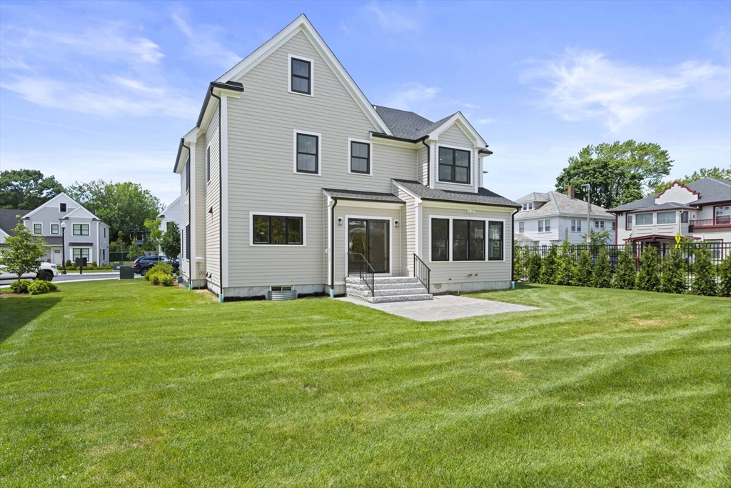 712 Washington