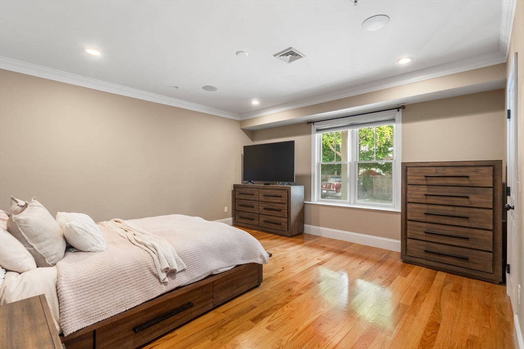 110 Park St # 5