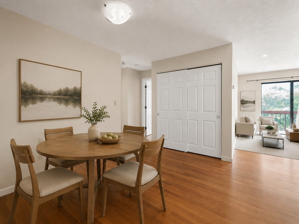 655 Saw Mill Brook Prkwy # 20