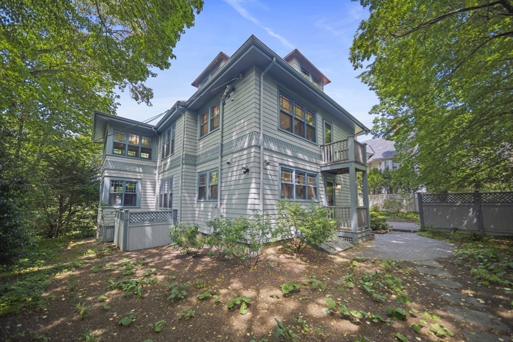 26 Hillside Rd