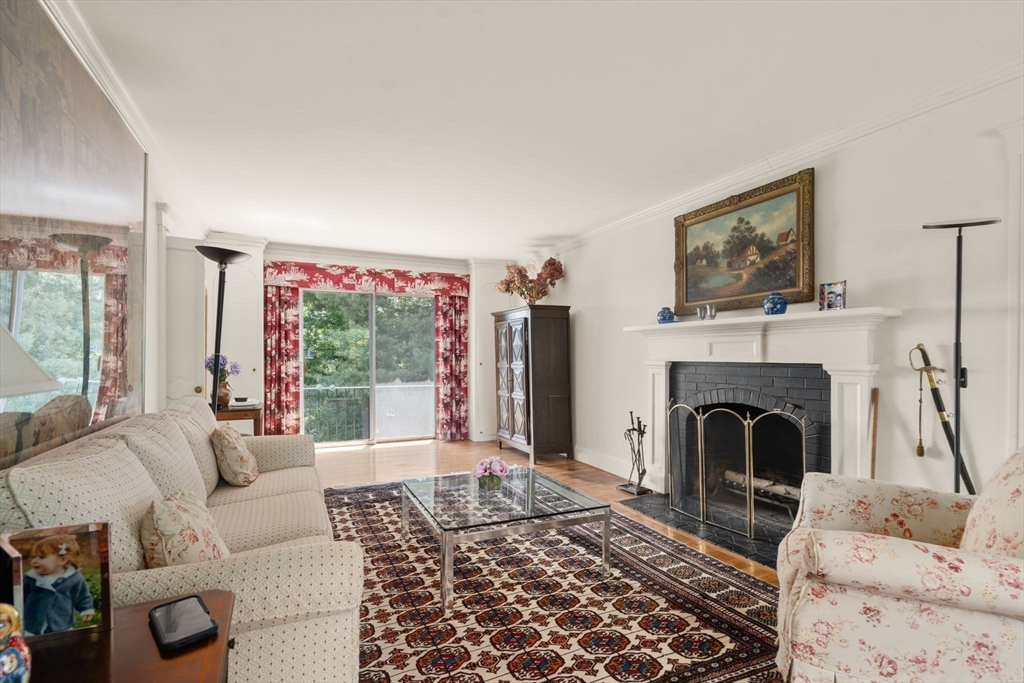 240 Windsor Rd