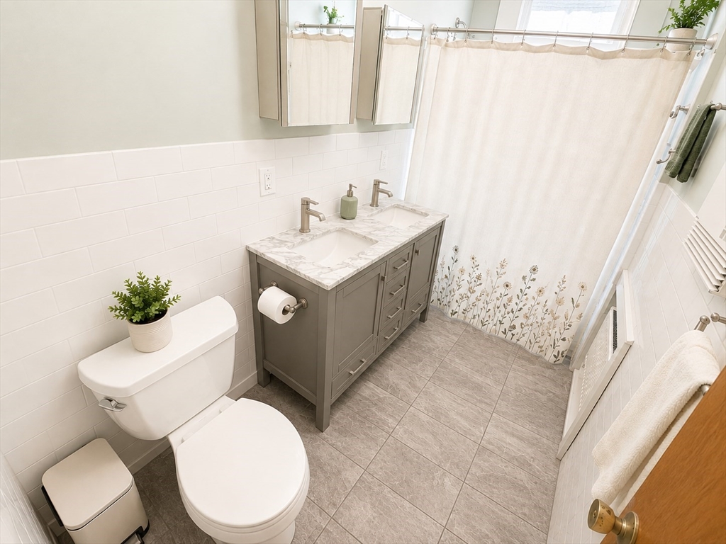 32 Claflin Rd # 2