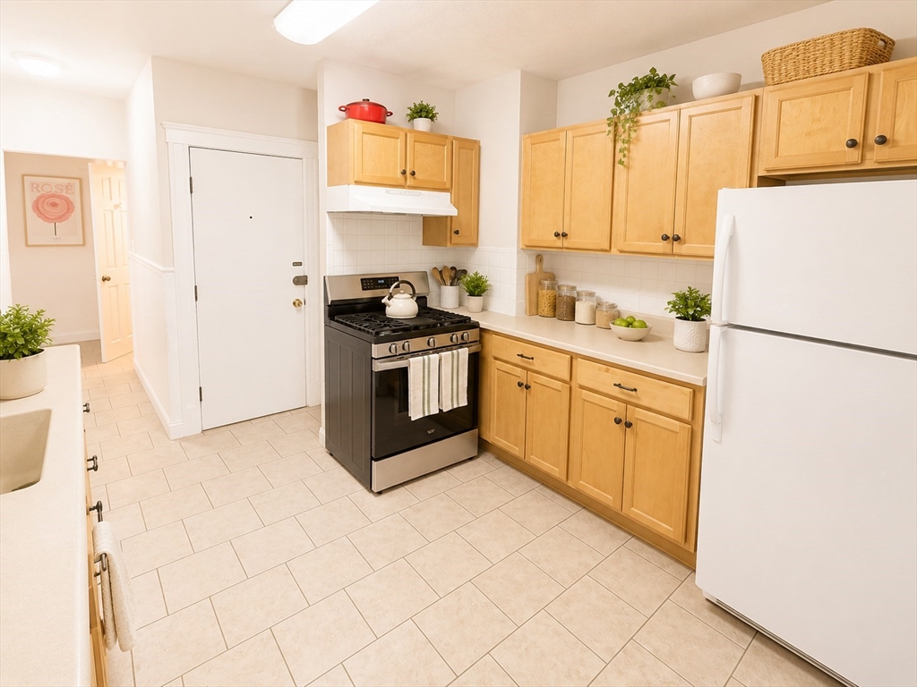 32 Claflin Rd # 2