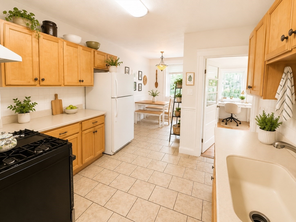 32 Claflin Rd # 2