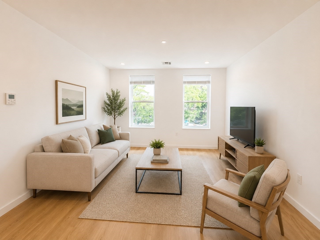 40 Centre St # 303