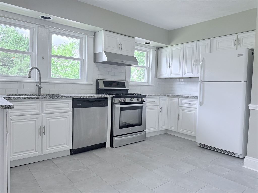 1639 Washington St Unit: HS