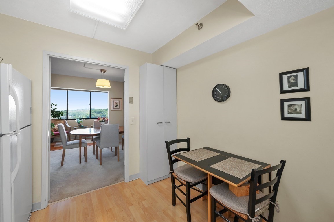 250 Hammond Pond Parkway # 1105S