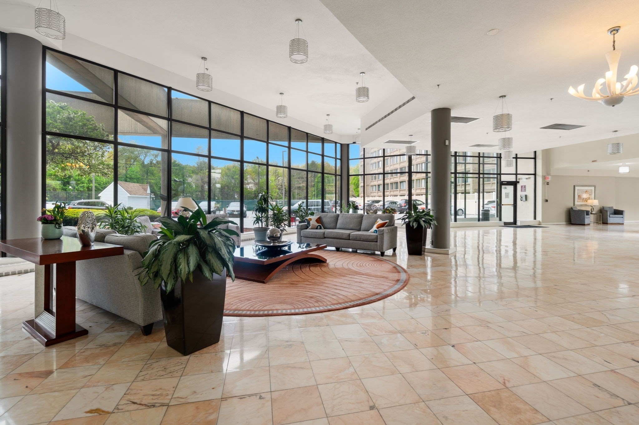 250 Hammond Pond Parkway # 1105S