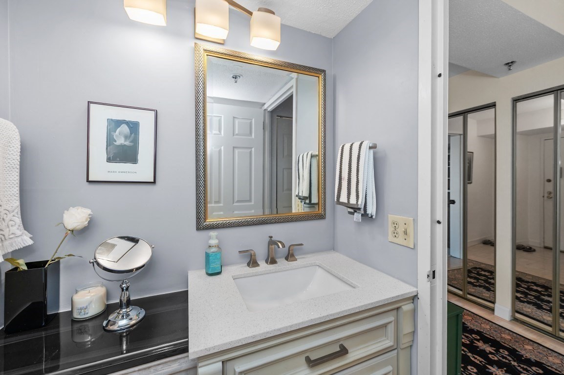 250 Hammond Pond Parkway # 1105S