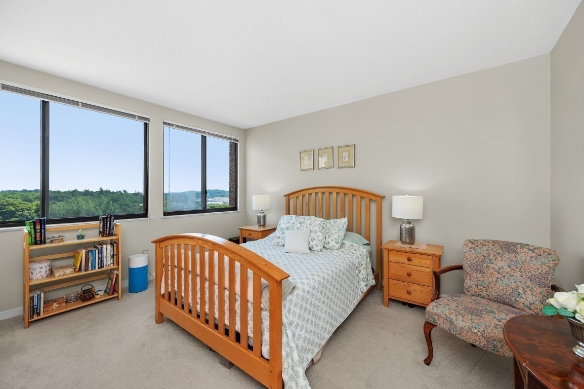 250 Hammond Pond Parkway # 1105S