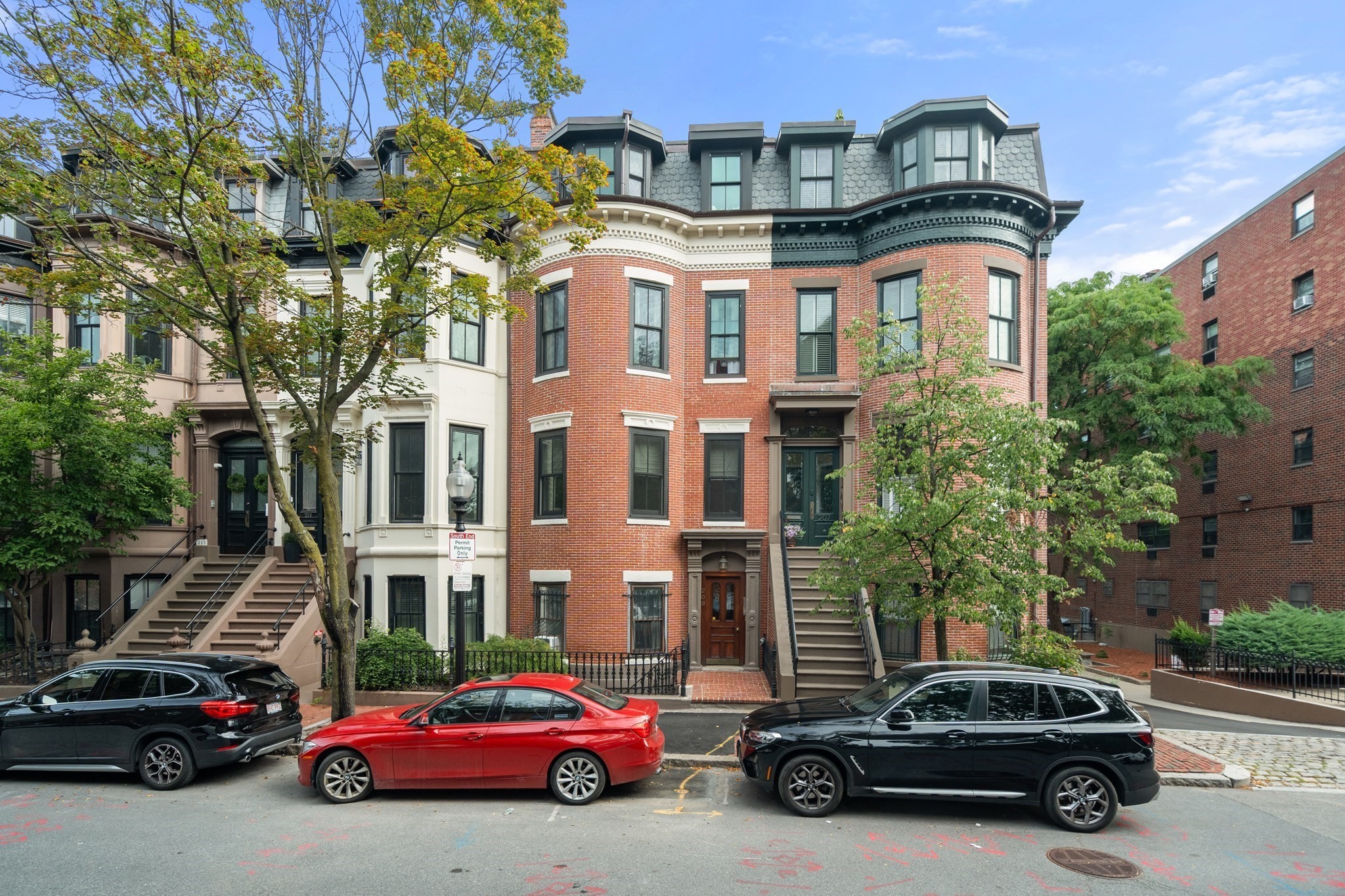 209 W Canton St # 3