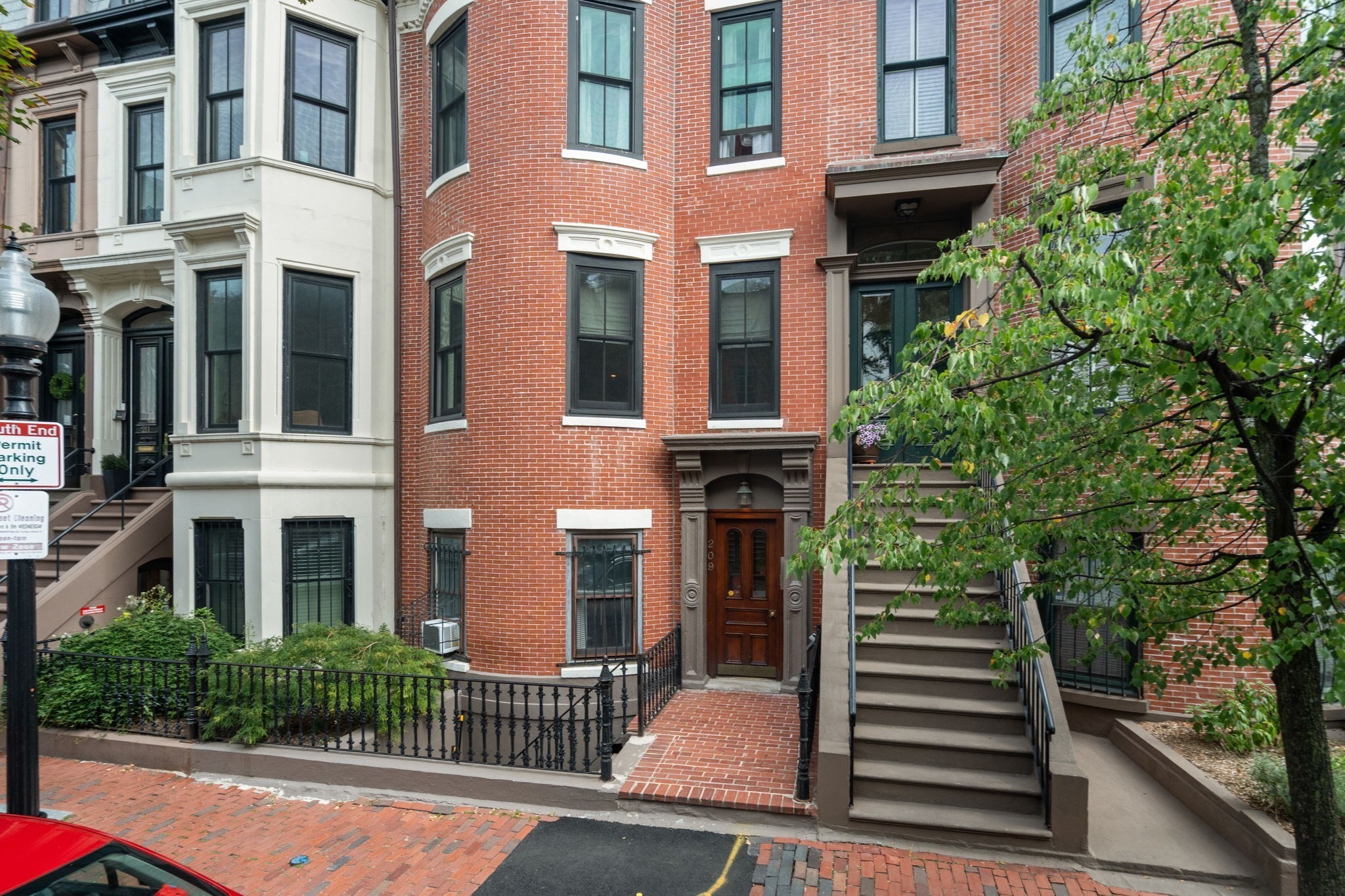 209 W Canton St # 3