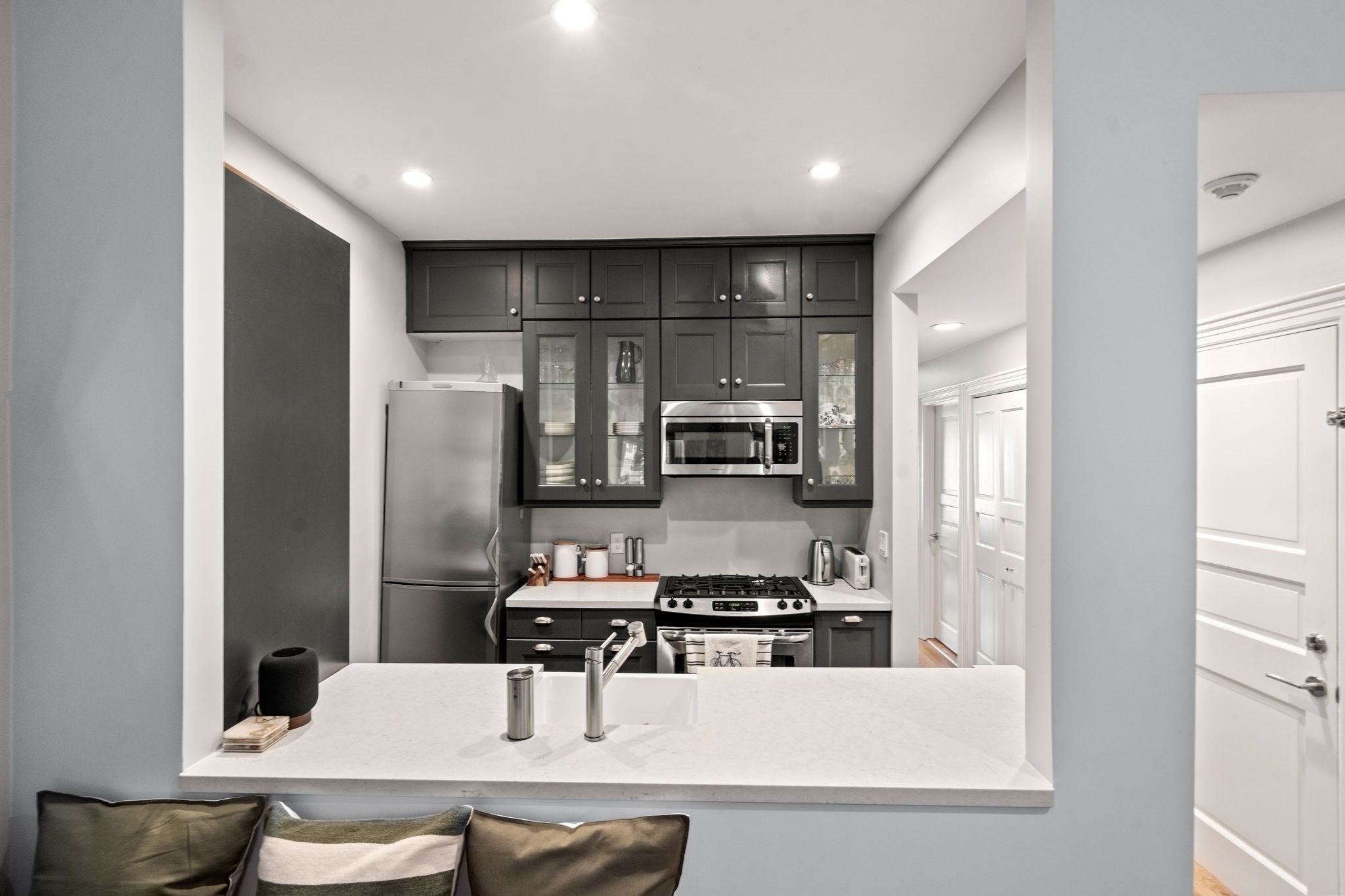 209 W Canton St # 3