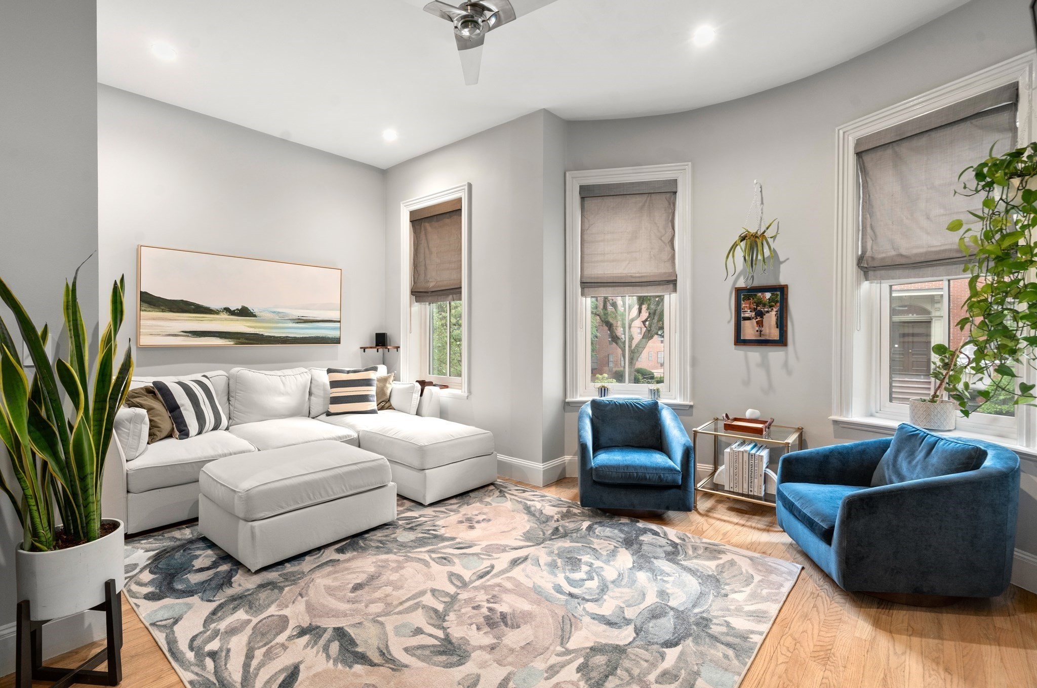 209 W Canton St # 3