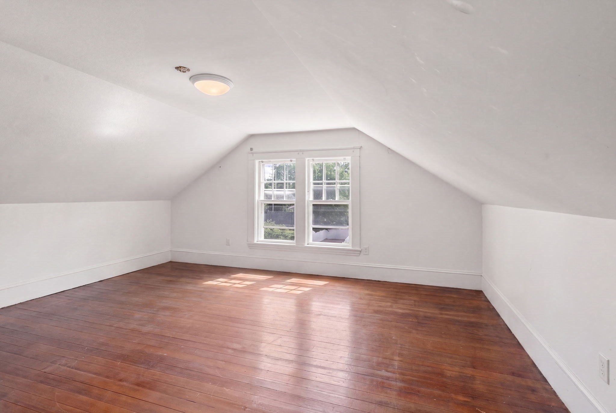 18 Loring Street