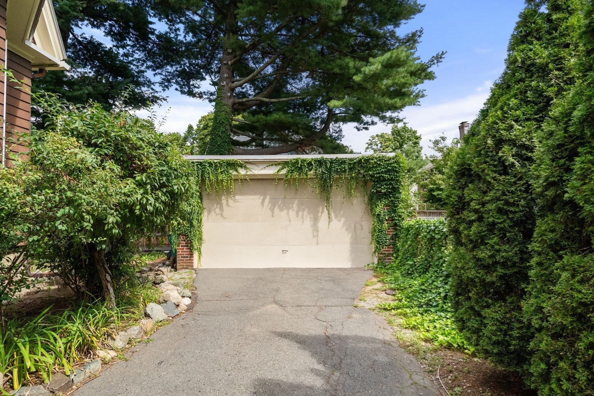 18 Loring Street