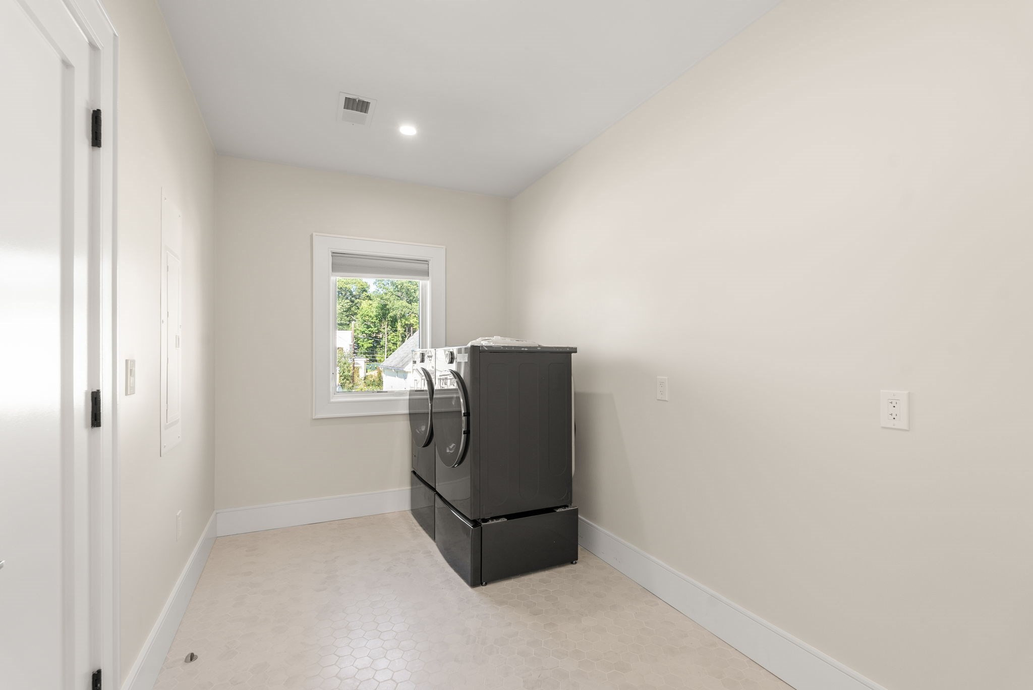 82 Lexington Street # 82