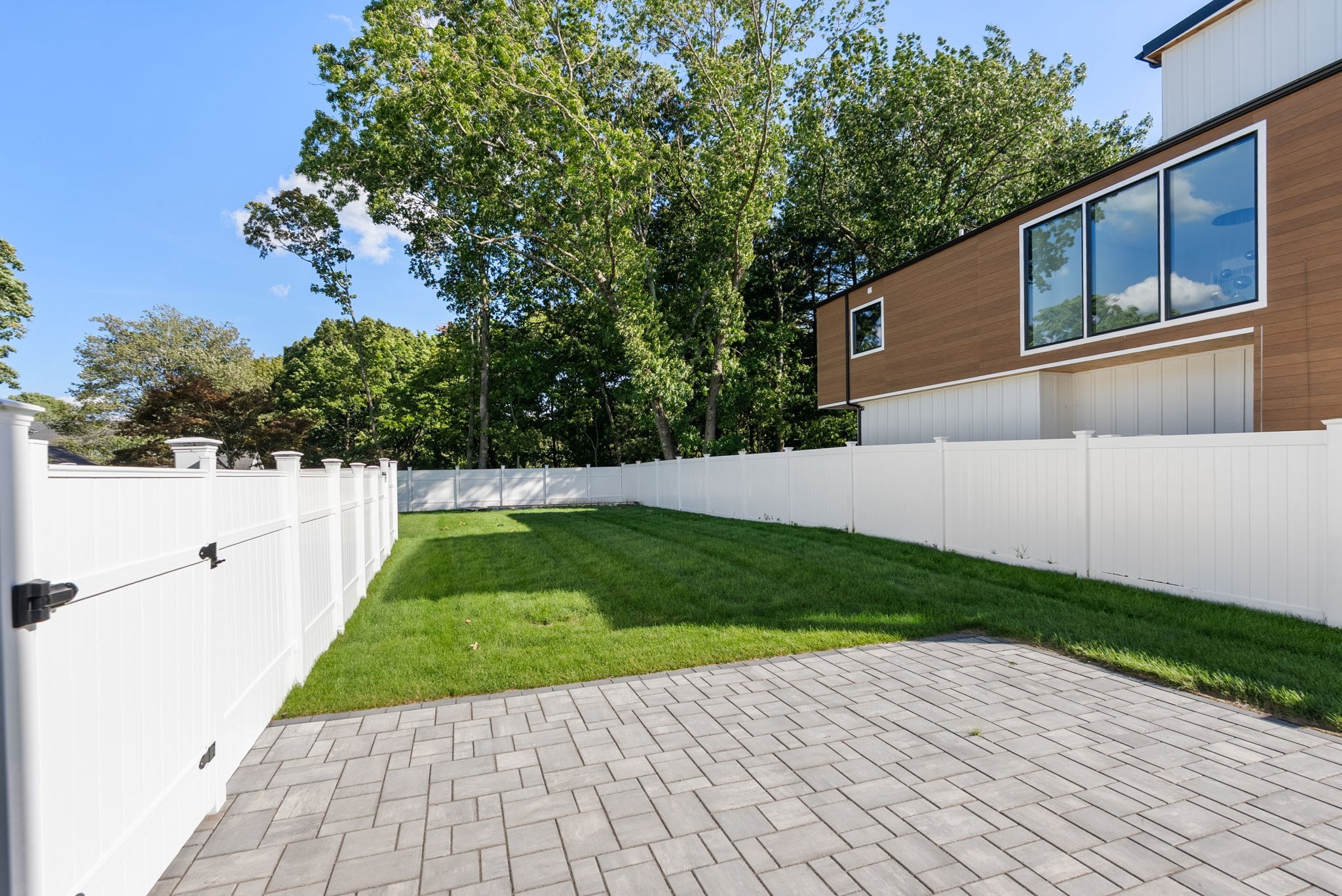 82 Lexington Street # 82