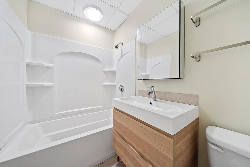 54 Crosby Rd # 2