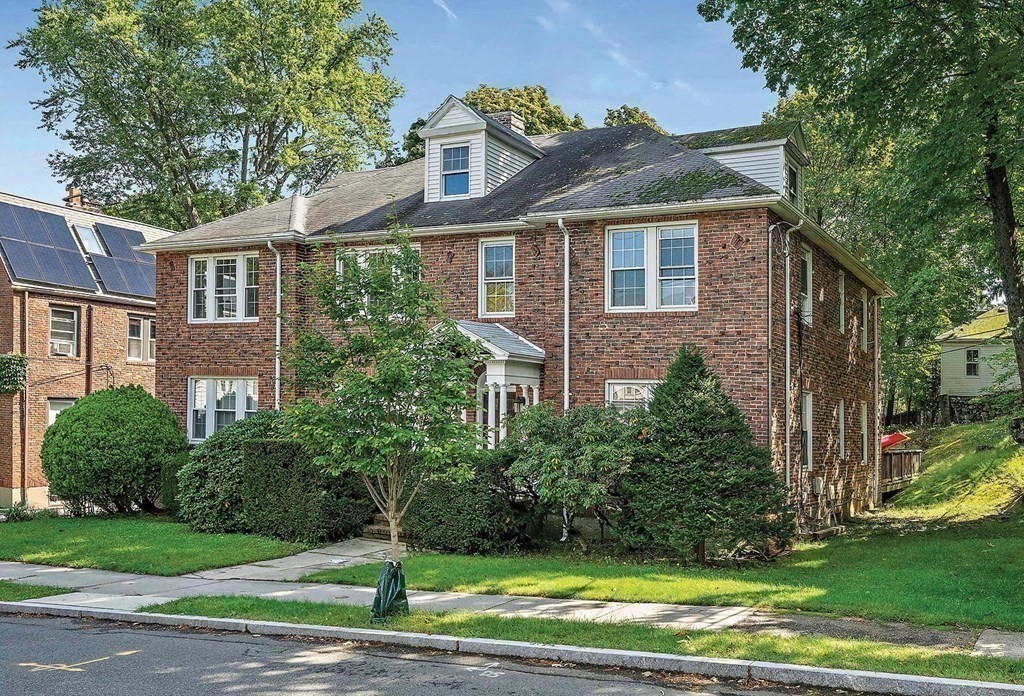 54 Crosby Rd # 2