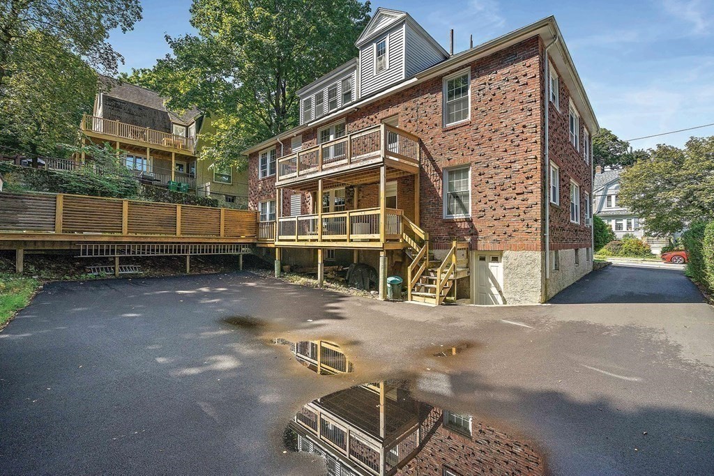 54 Crosby Rd # 2