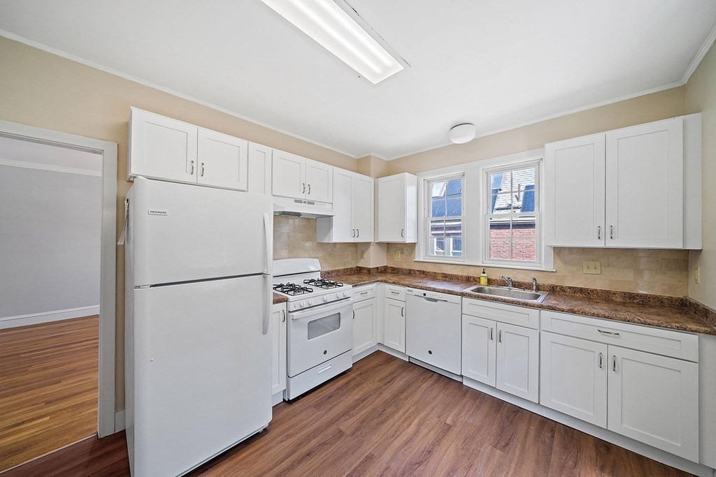 54 Crosby Rd # 2