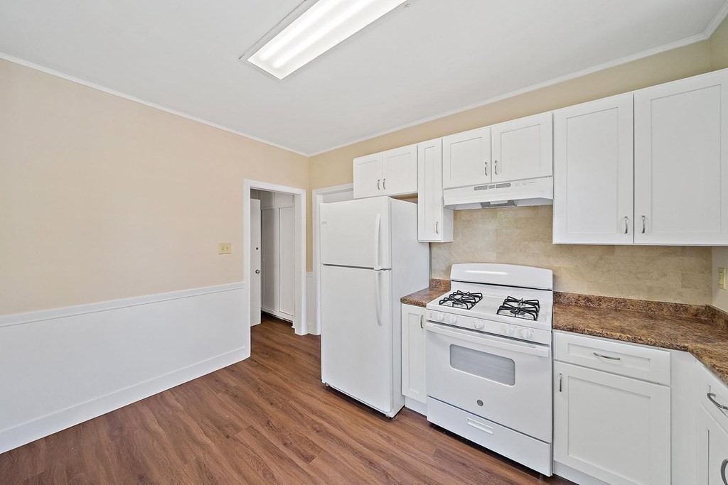 54 Crosby Rd # 2