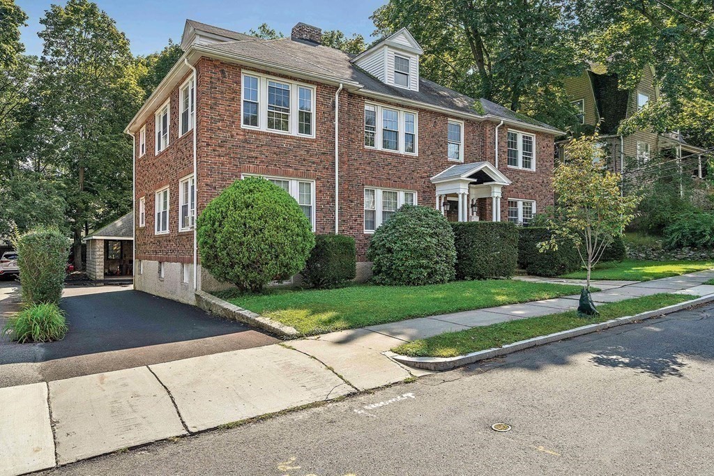 54 Crosby Rd # 2