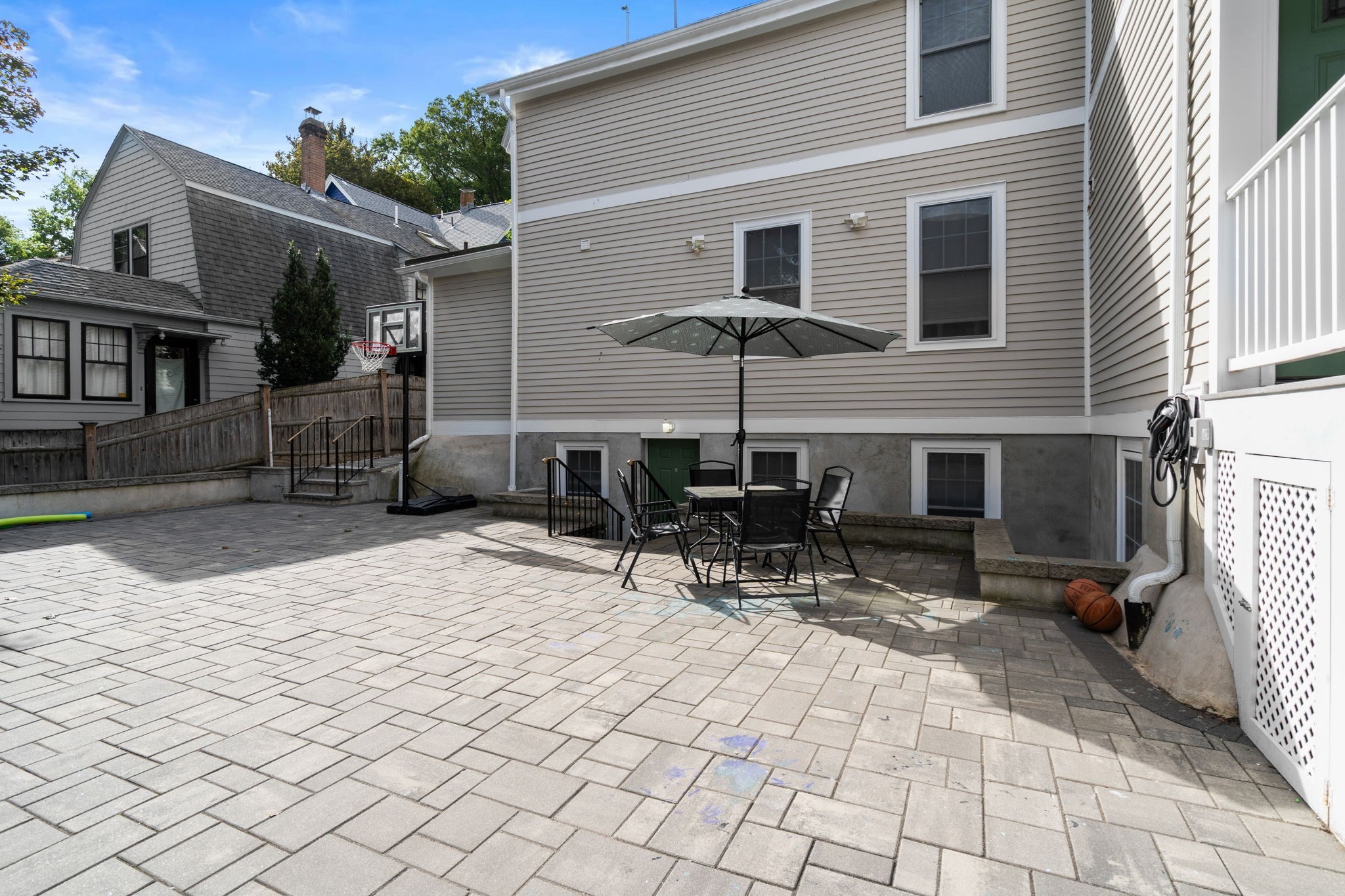 22 Oakland Street # B